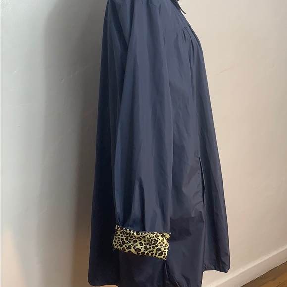 Blue Raincoat - Picture 4 of 8